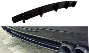 Maxton Central Rear Splitter For BMW 5 F11 M-Pack (Fits Two Double Exhaust Ends) - Molet